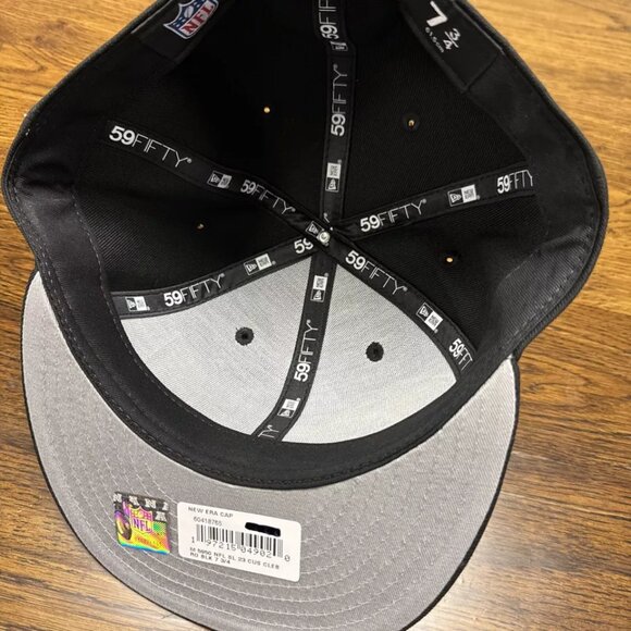 New Era Cleveland Browns NFL on Black Logo 59Fifty Fitted Hat Cap SZ 7.3/4 - Picture 3 of 5